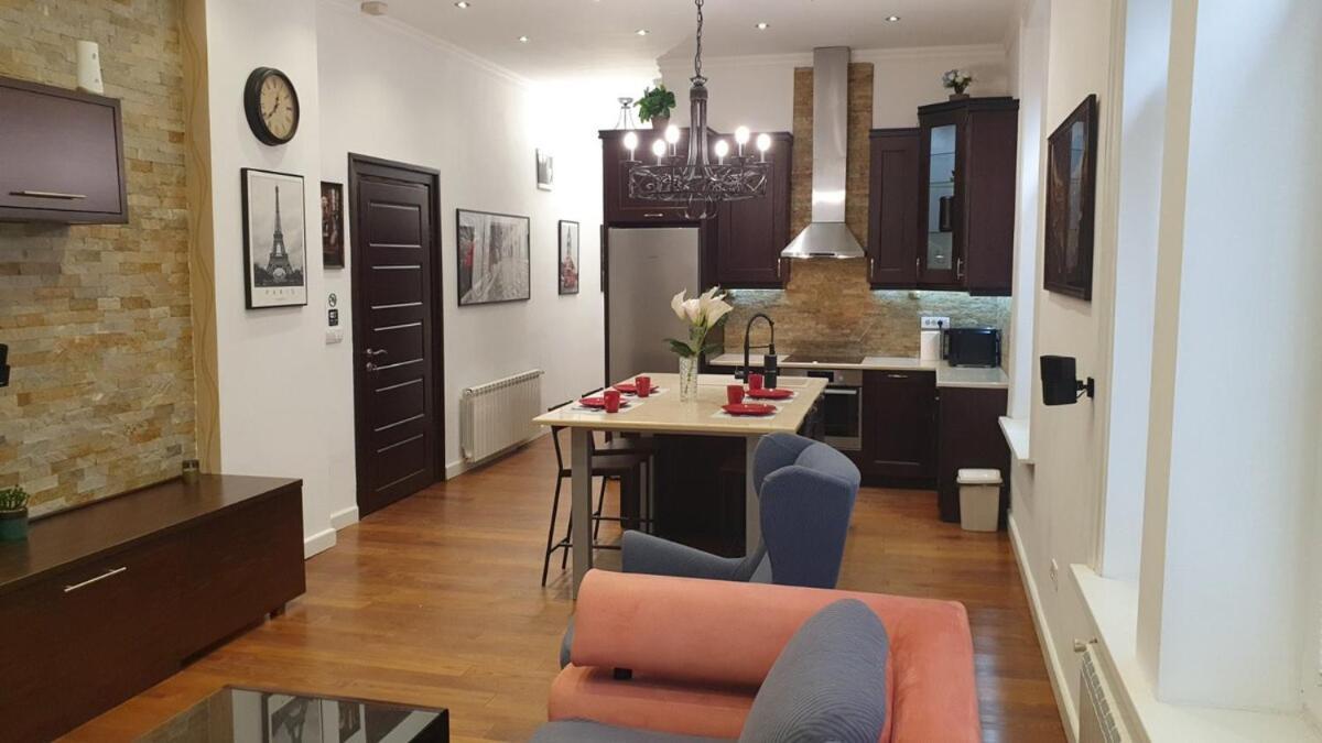 World Traveler Apartment