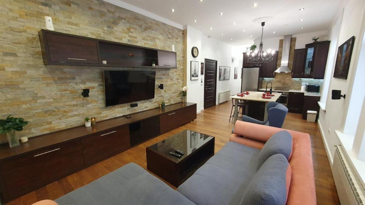 World Traveler Apartment